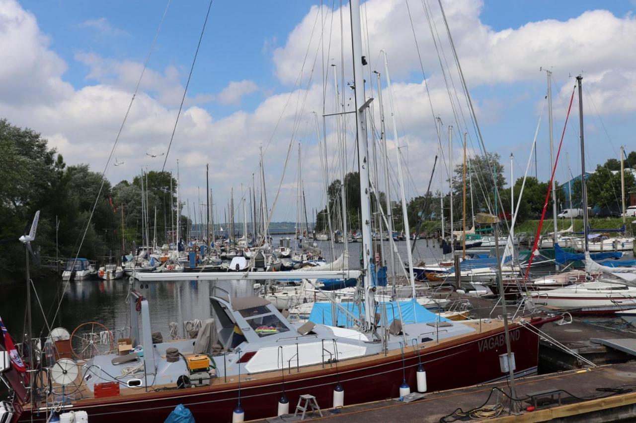 Hausboot Lina In Flensburg Ξενοδοχείο Εξωτερικό φωτογραφία